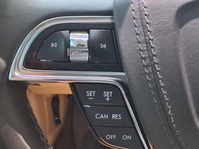 2018 Lincoln Continental Select TWIN PNL ROOF