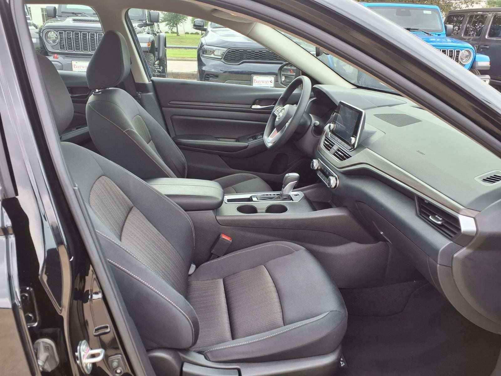 2025 Nissan Altima 2.5 SV SAFETY SHIELD® 360