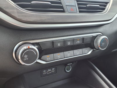 2025 Nissan Altima 2.5 SV NISSANCONNECT®