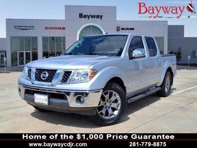 2019 Nissan Frontier SL V6 CREW CAB