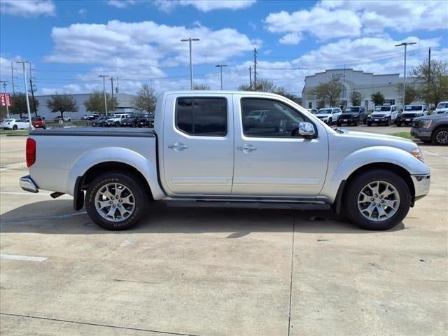 2019 Nissan Frontier SL V6 CREW CAB