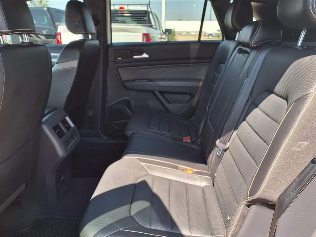 2023 Volkswagen Atlas Cross Sport 3.6L V6 SEL Premium R-Line COLLISION MITIGATION