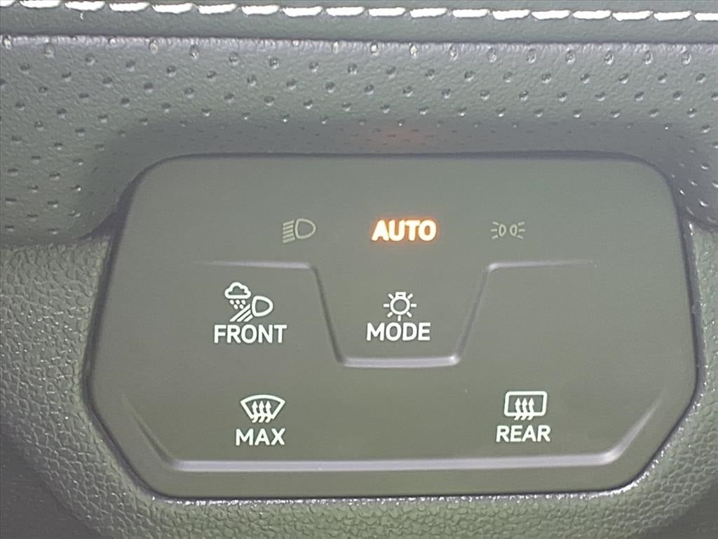 2024 Volkswagen Atlas 2.0T SE w/Technology AWD