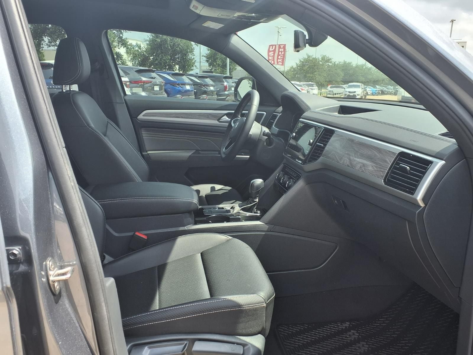 2023 Volkswagen Atlas Cross Sport 3.6L V6 SE w/Technology PANO-SUNROOF PKG