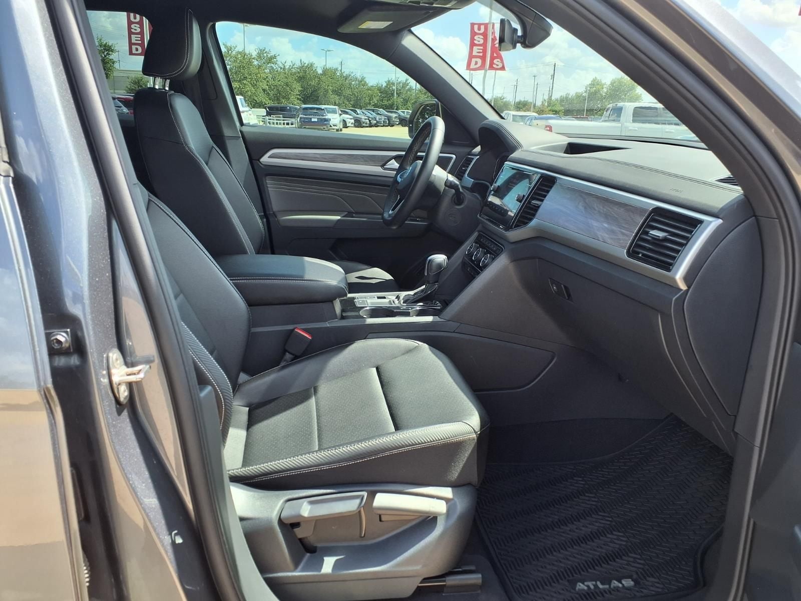 2023 Volkswagen Atlas Cross Sport 3.6L V6 SE w/Technology Mib3