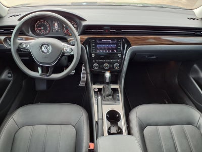 2022 Volkswagen Passat 2.0T Limited Edition