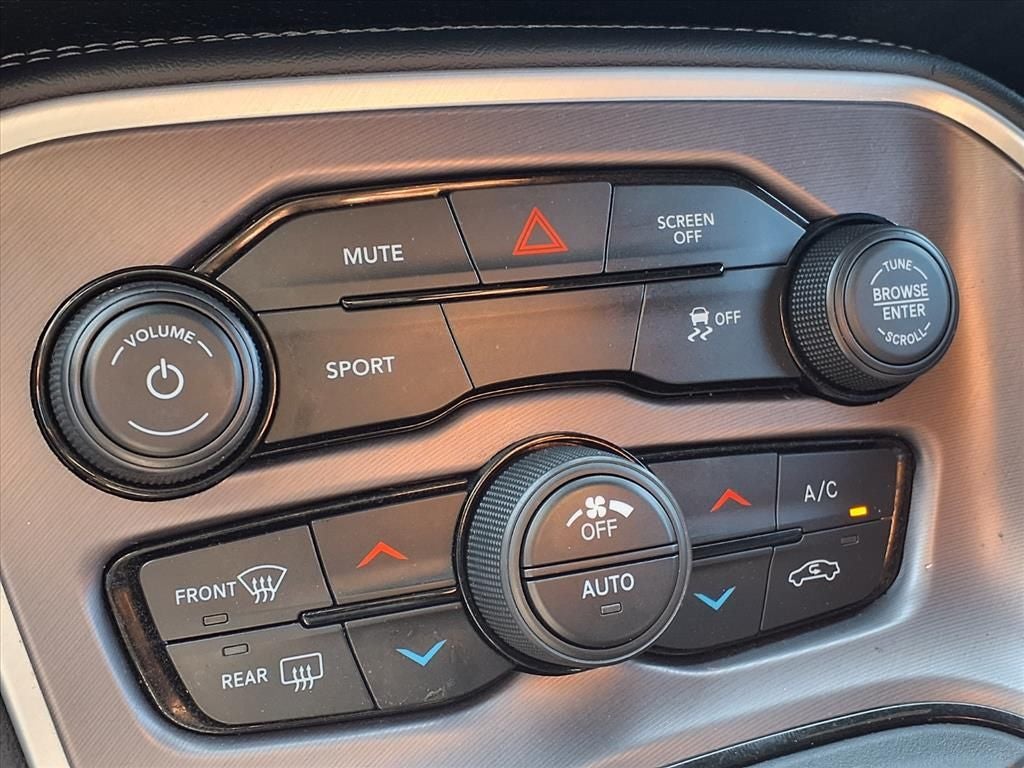 2021 Dodge Challenger SXT BLACKTOP