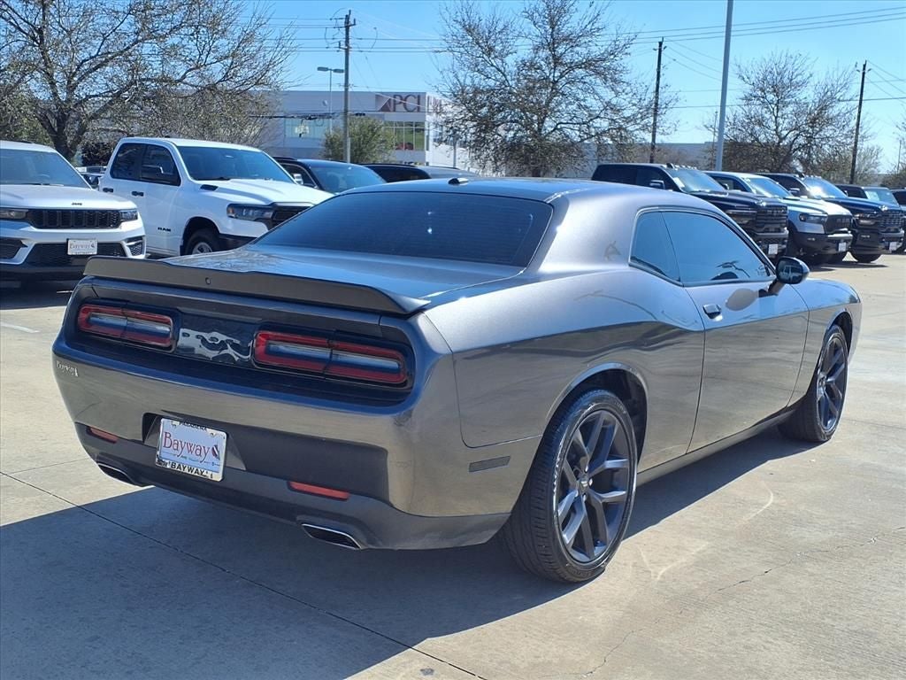 2021 Dodge Challenger SXT BLACKTOP