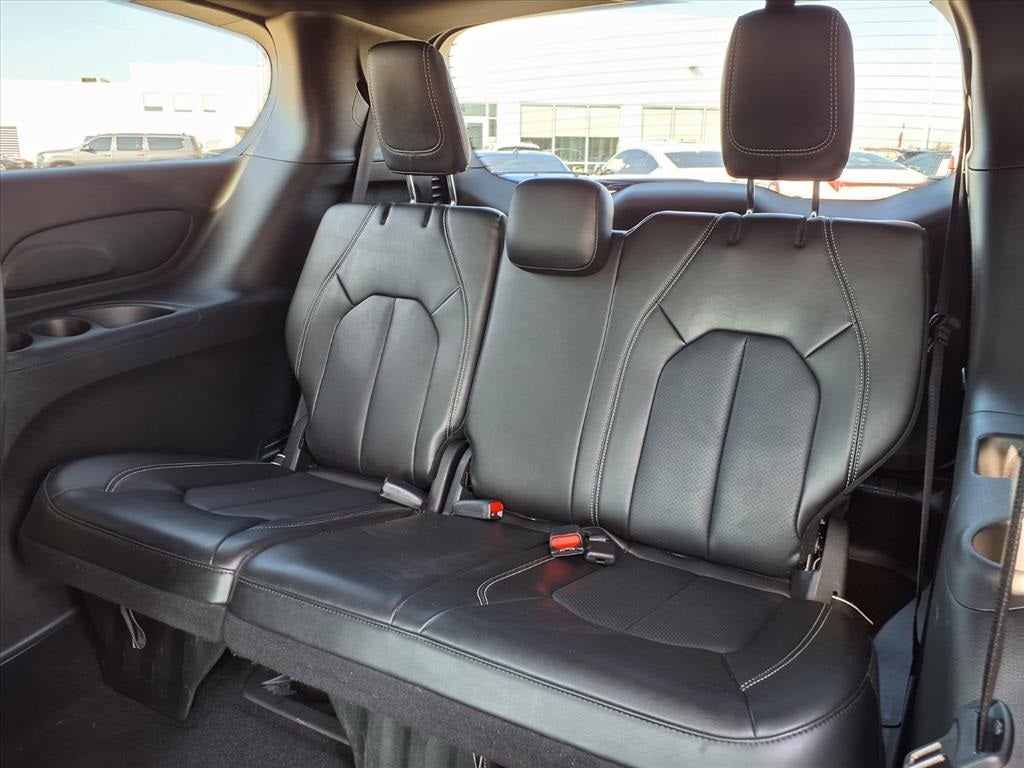 2025 Chrysler Pacifica Select APPLE CARPLAY & ANDROID AUTO