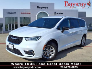 2025 Chrysler Pacifica Select APPLE CARPLAY &amp; ANDROID AUTO