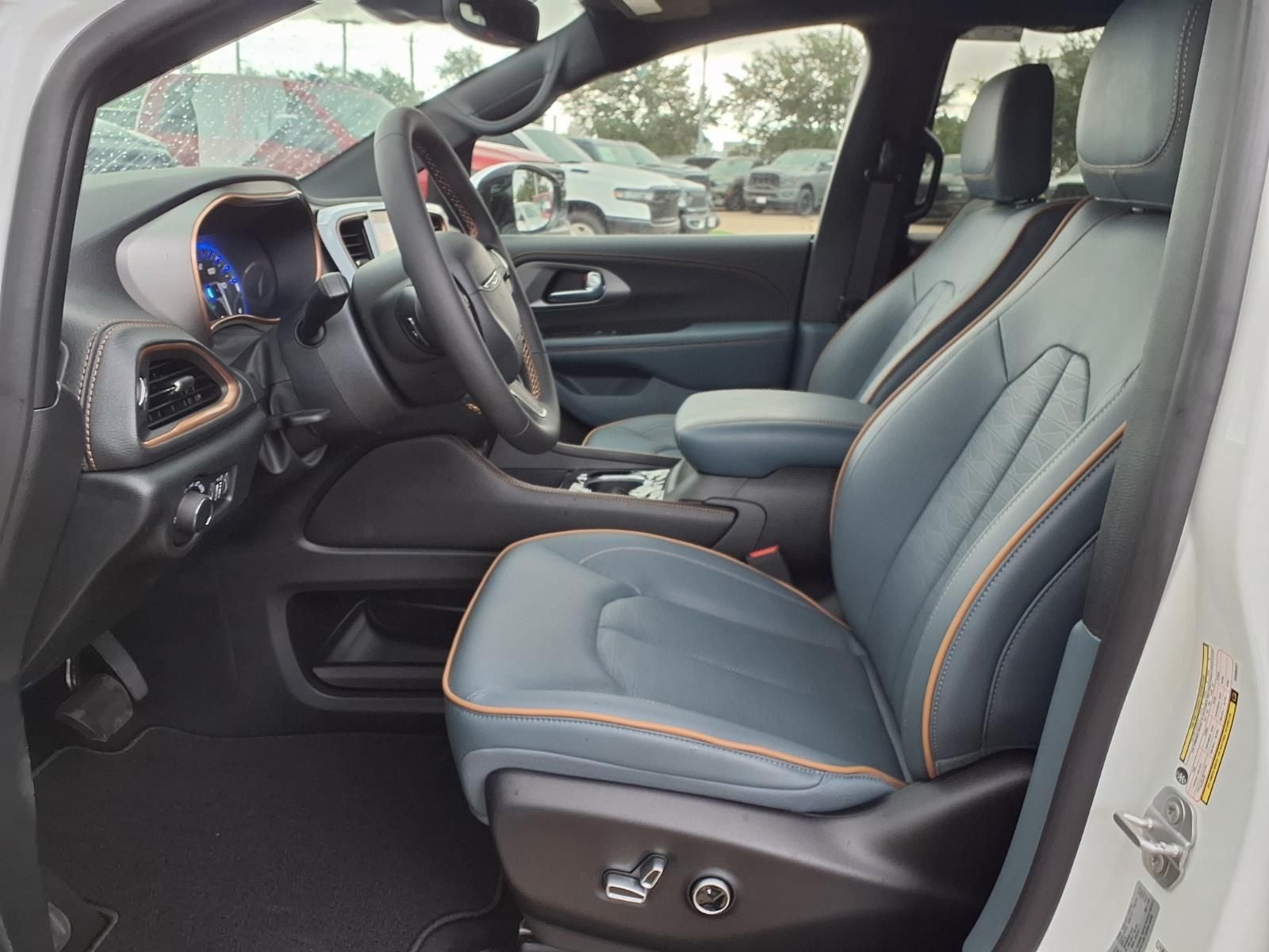 2027 Chrysler Pacifica Pinnacle