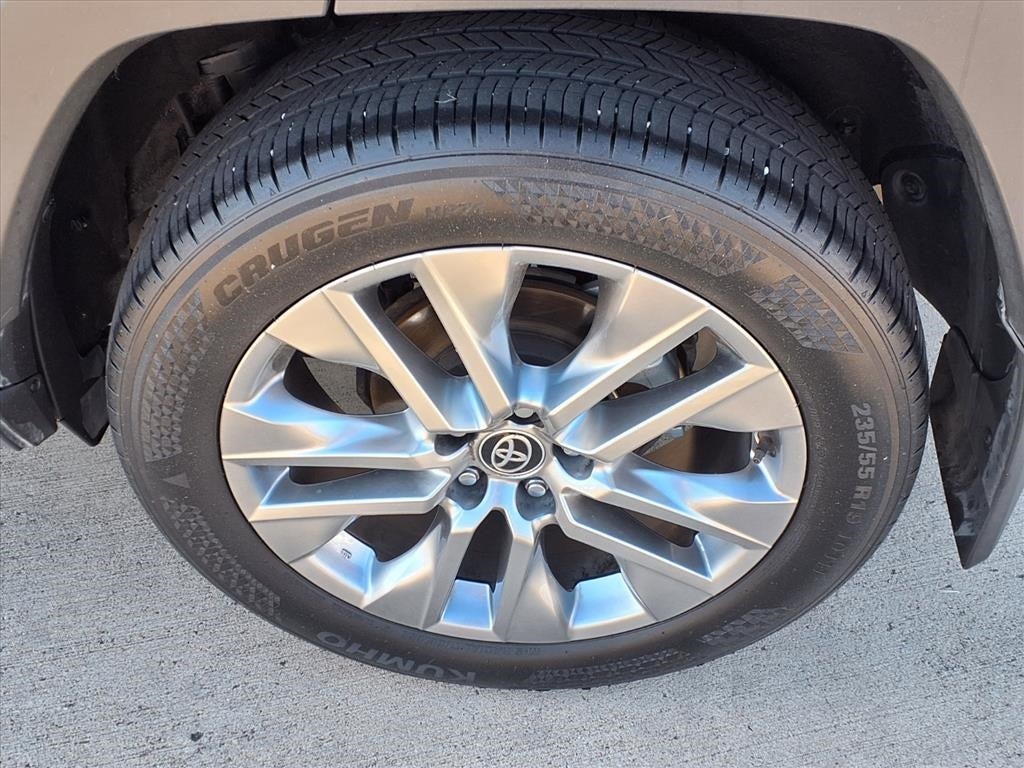 2022 Toyota RAV4 XLE Premium