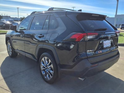 2022 Toyota RAV4 XLE Premium