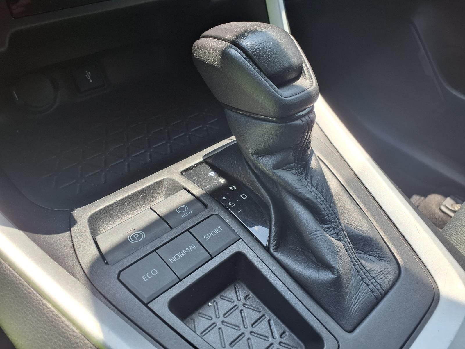 2021 Toyota RAV4 XLE CONVENIENCE PKG