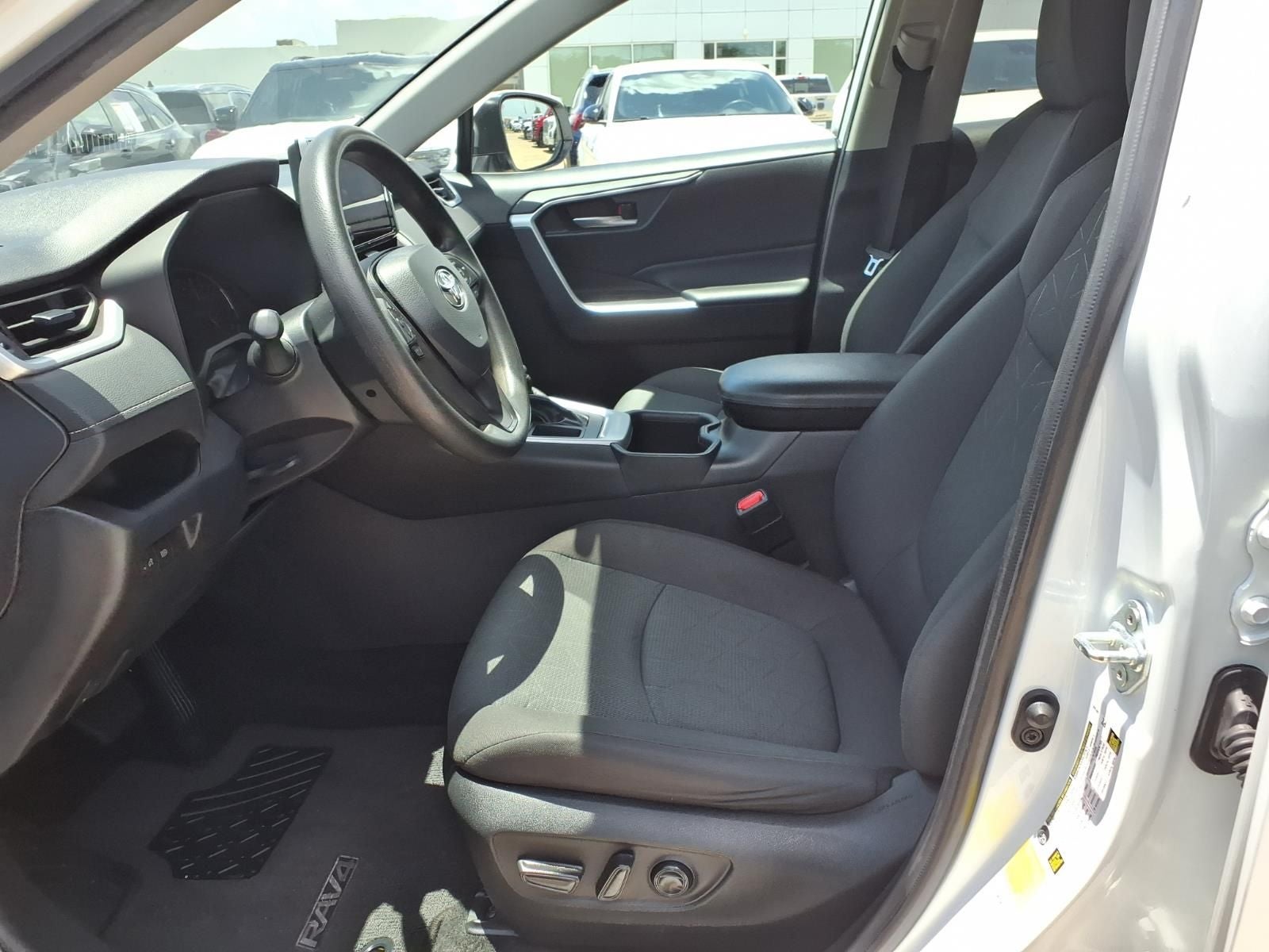 2024 Toyota RAV4 XLE BLIND-SPOT