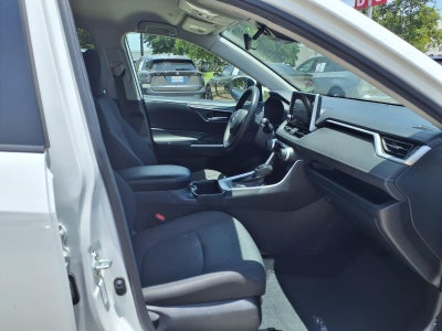 2024 Toyota RAV4 XLE BLIND-SPOT