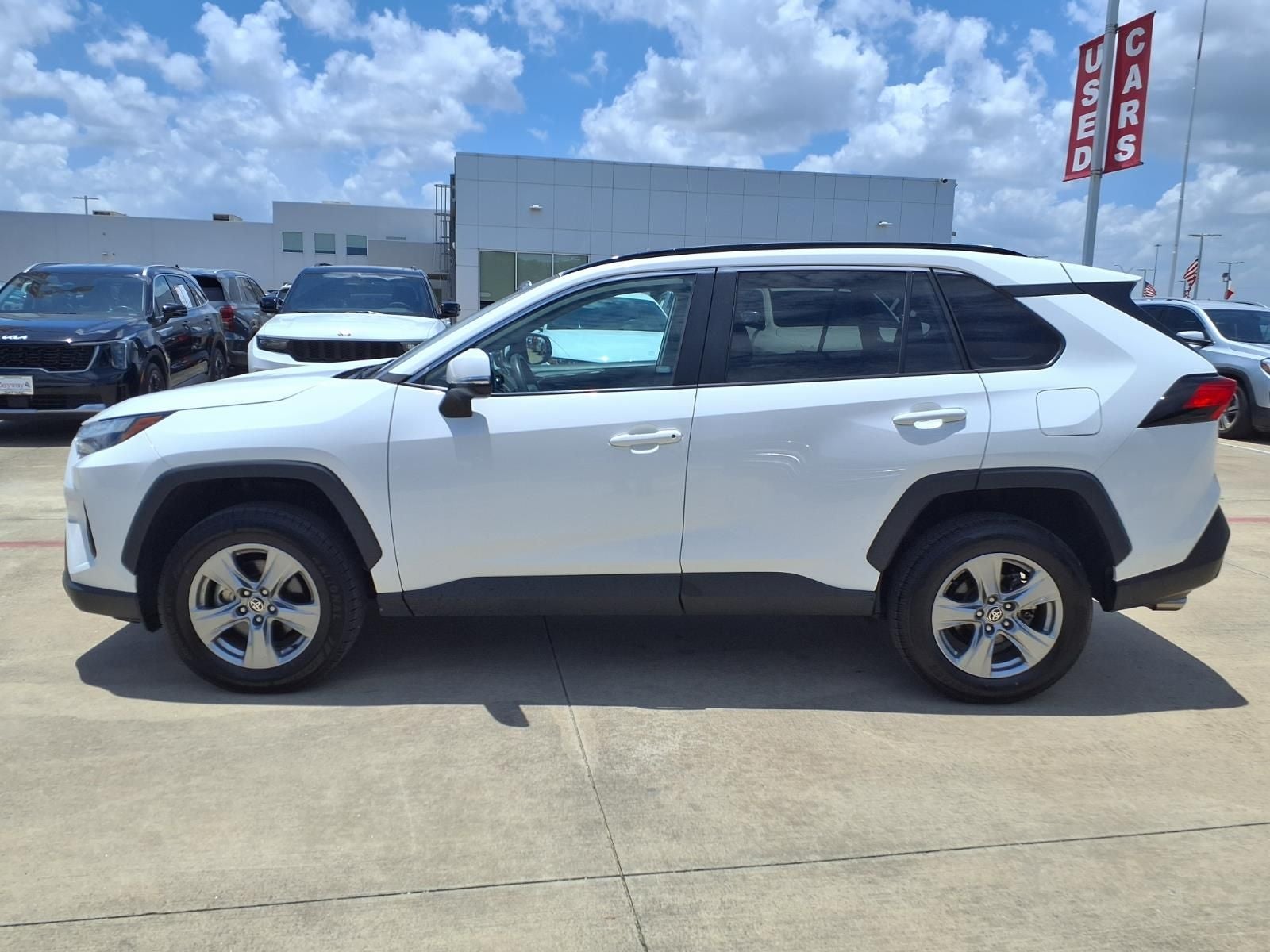 2024 Toyota RAV4 XLE BLIND-SPOT