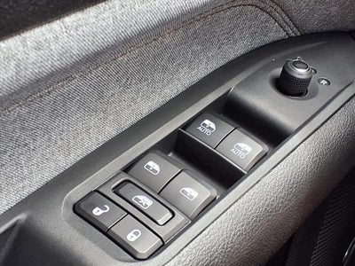 2023 Jeep Compass Latitude Lux 4X4 SUN & SOUND PKG