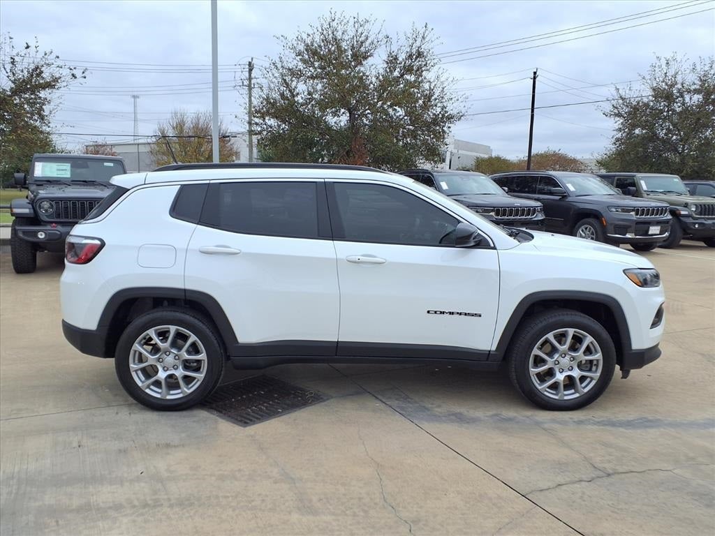 2024 Jeep Compass Latitude Lux