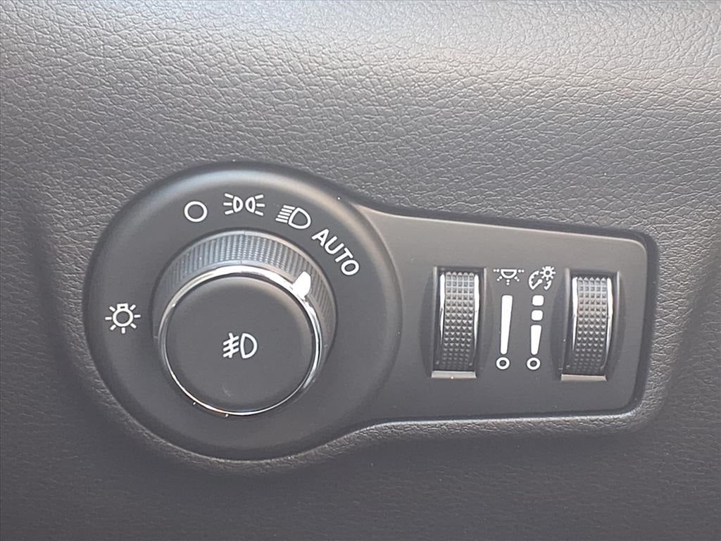 2023 Jeep Compass Latitude Lux 4X4