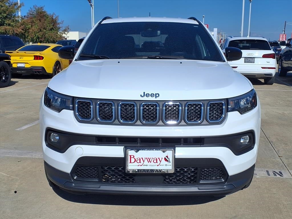 2023 Jeep Compass Latitude Lux 4X4