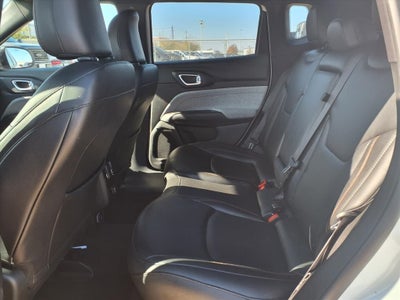 2023 Jeep Compass Latitude Lux 4X4