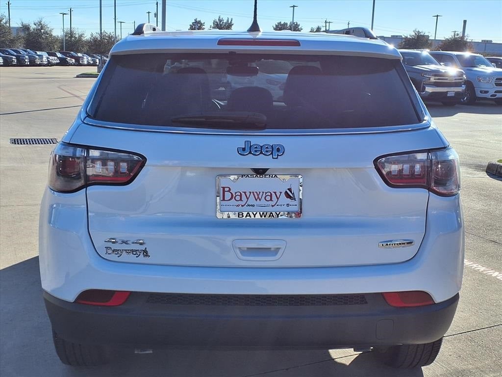 2023 Jeep Compass Latitude Lux 4X4