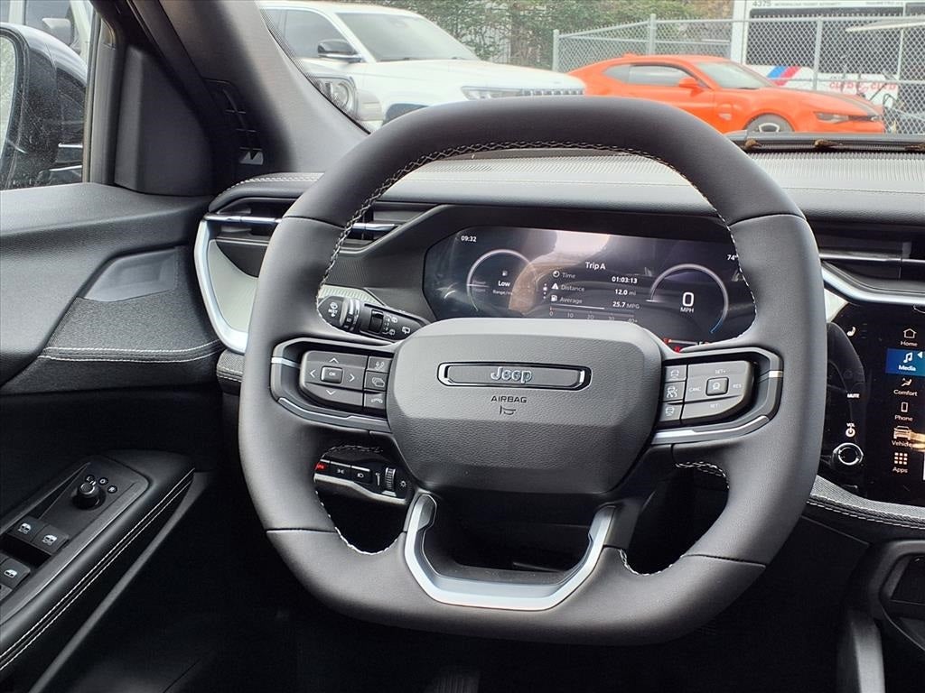 2026 Jeep Cherokee Laredo