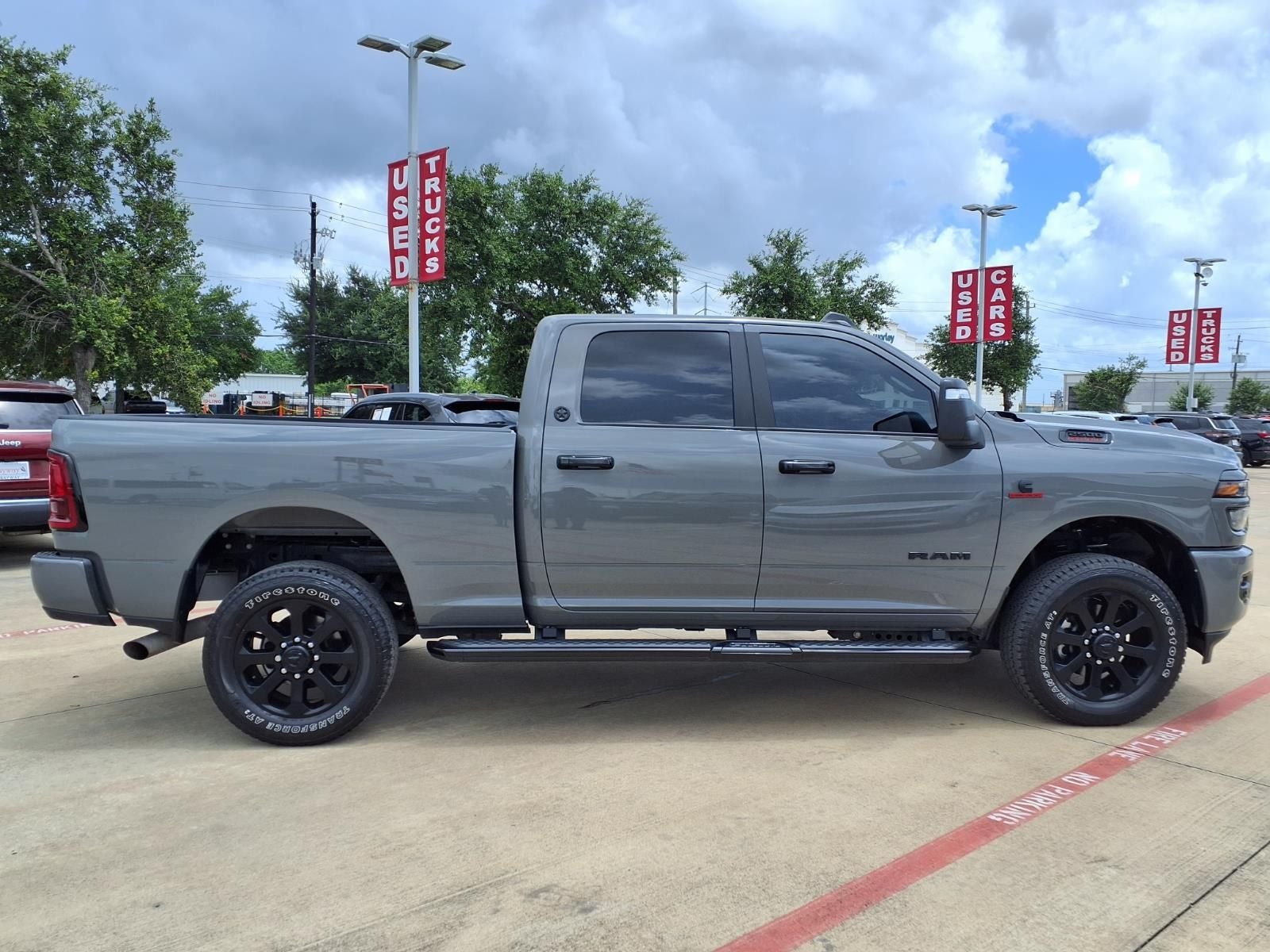 2025 RAM 2500 Big Horn 4X4 NIGHT EDITION