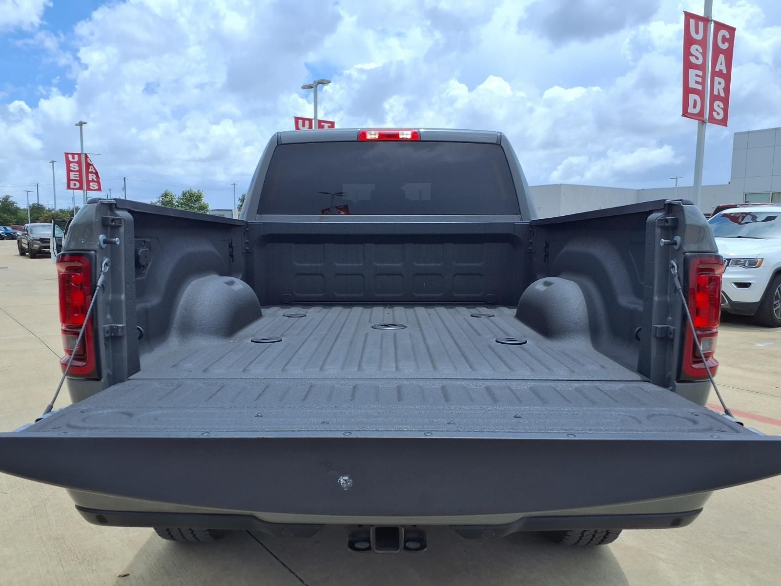2025 RAM 2500 Big Horn 4X4 NIGHT EDITION