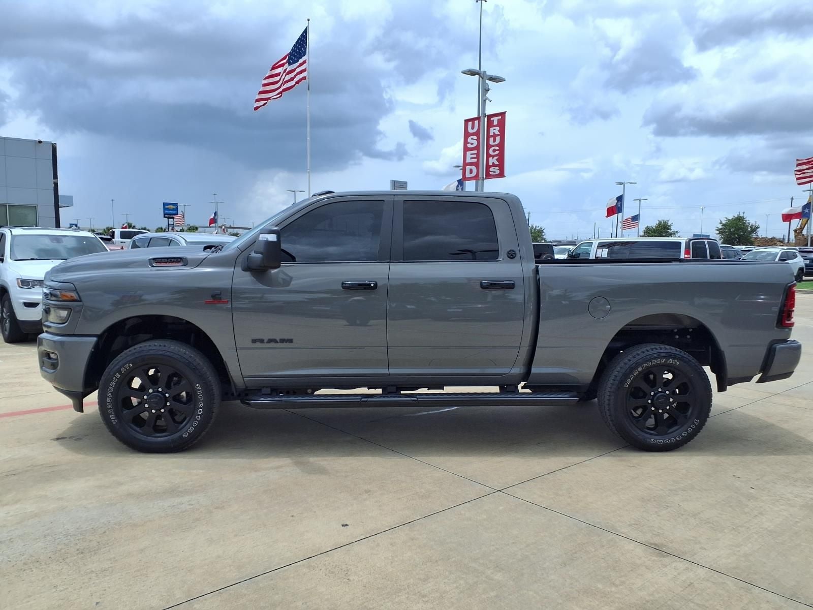 2025 RAM 2500 Big Horn 4X4 NIGHT EDITION