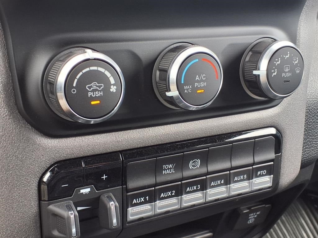 2024 RAM Ram 5500 Chassis Cab Tradesman