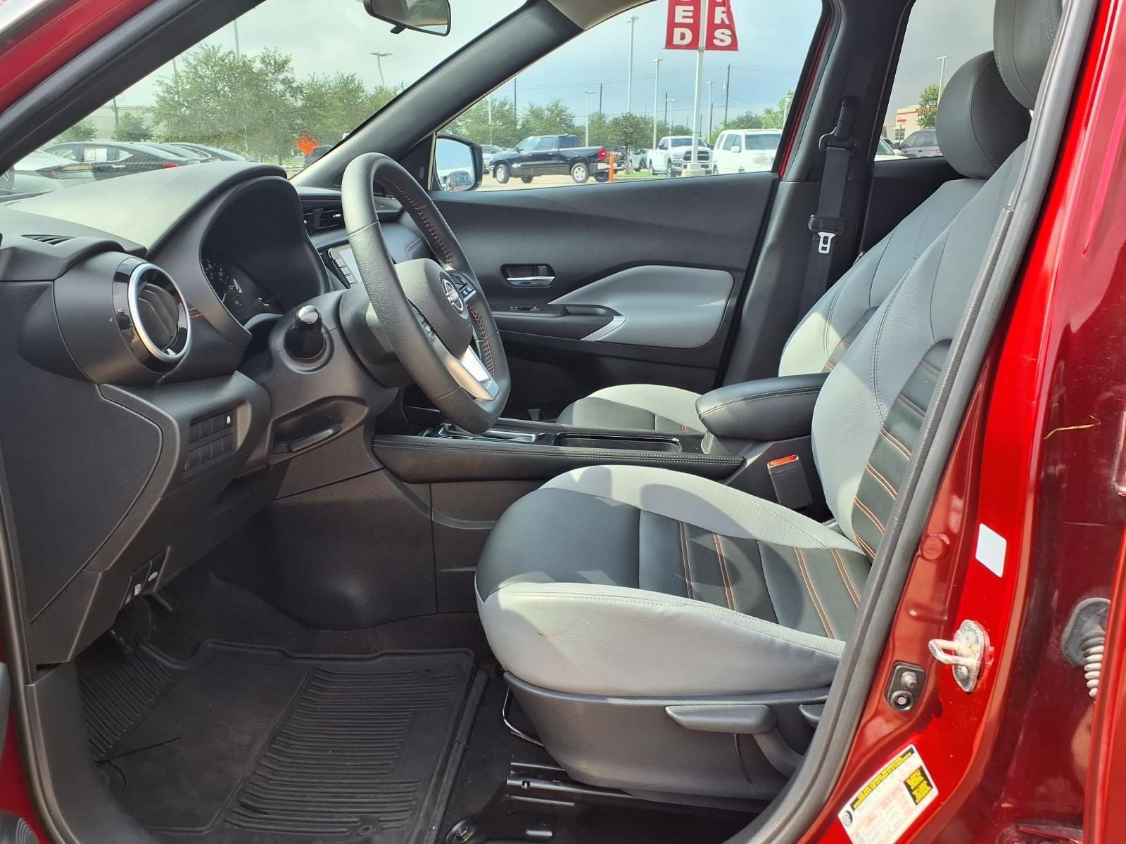 2023 Nissan Kicks SR PREMIUM PKG
