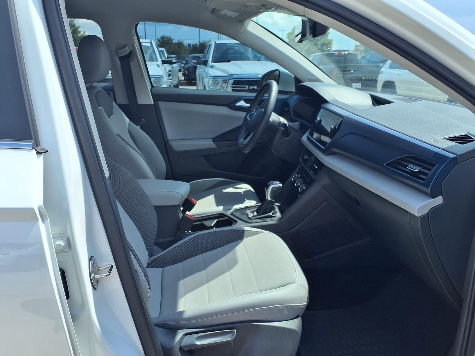 2023 Volkswagen Taos 1.5T SE TURBOCHARGED