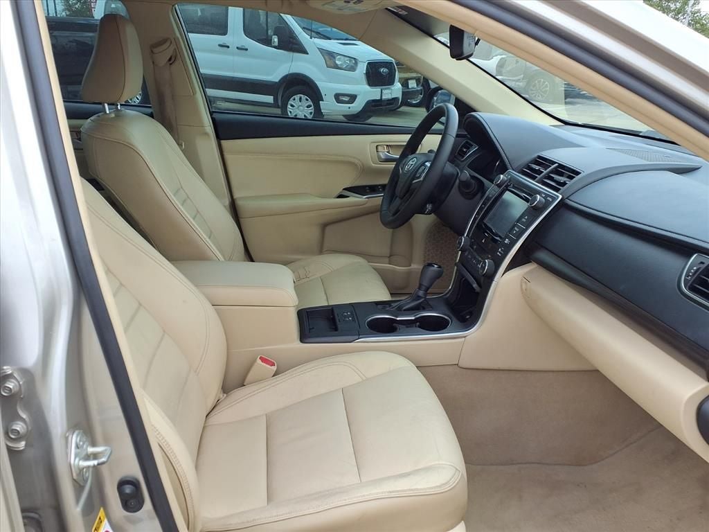 2016 Toyota Camry XLE SUNROOF & CONV. PKG.