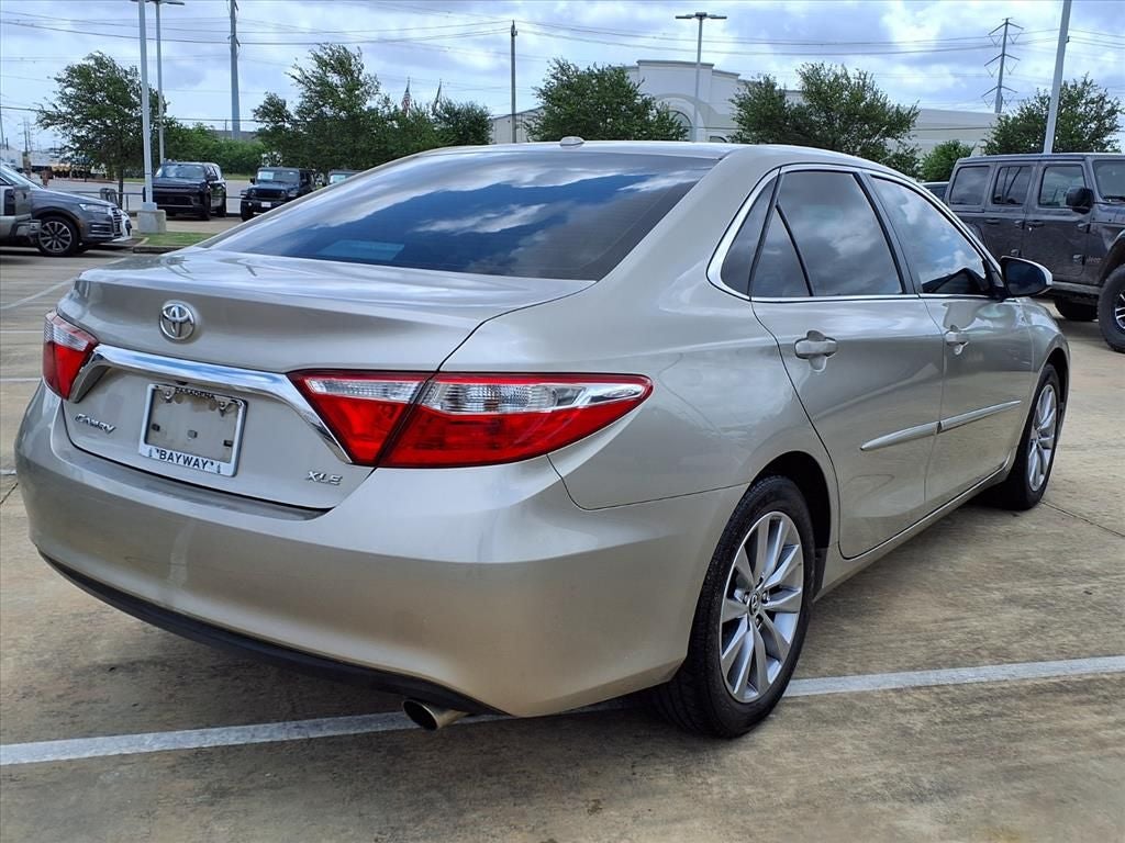 2016 Toyota Camry XLE SUNROOF & CONV. PKG.