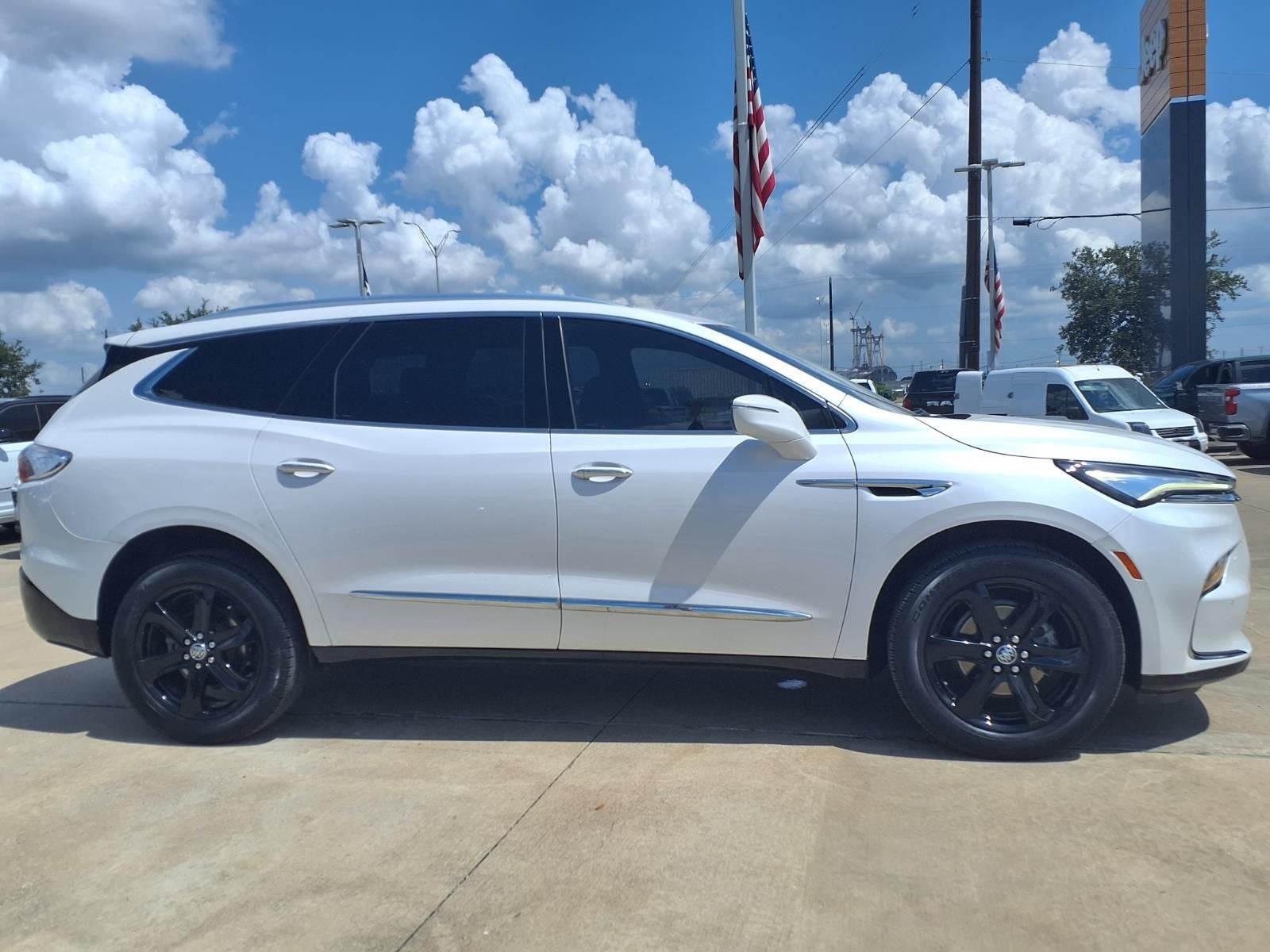 2023 Buick Enclave Essence SPORT TOURING EDITION