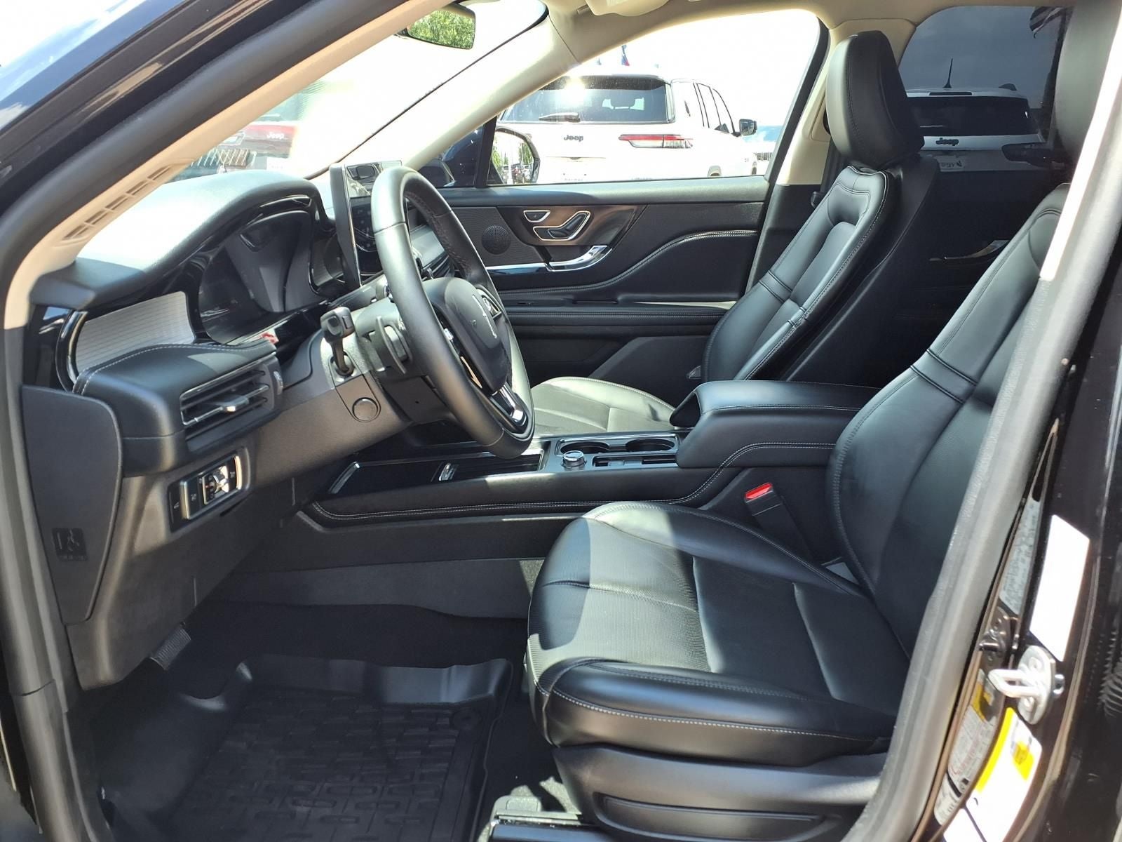 2024 Lincoln Corsair Premiere JET APPEARANCE PKG