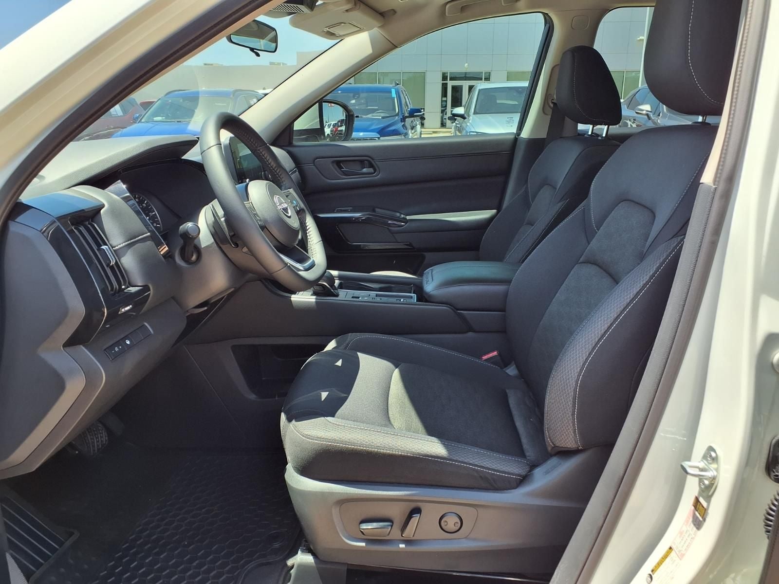 2024 Nissan Pathfinder SV ProPILOT ASSIST