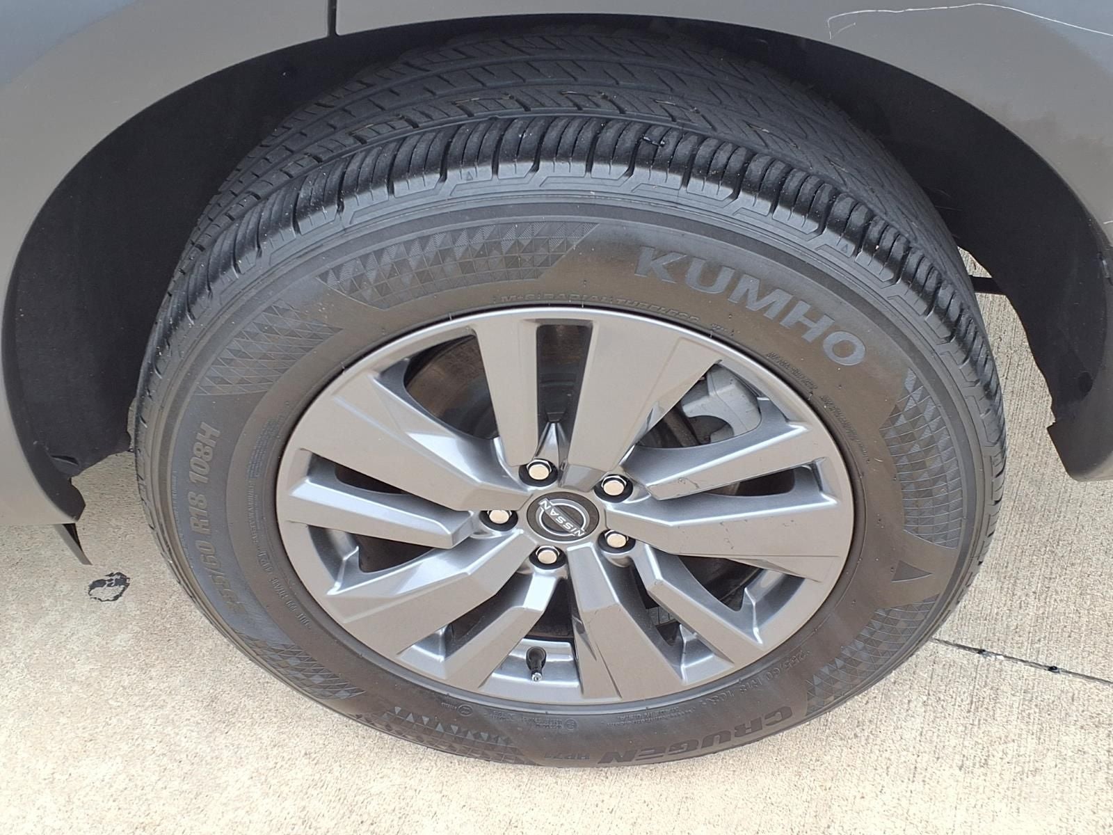 2025 Nissan Pathfinder SV 4WD