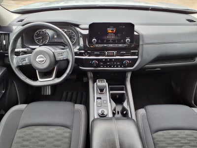 2025 Nissan Pathfinder SV 4WD