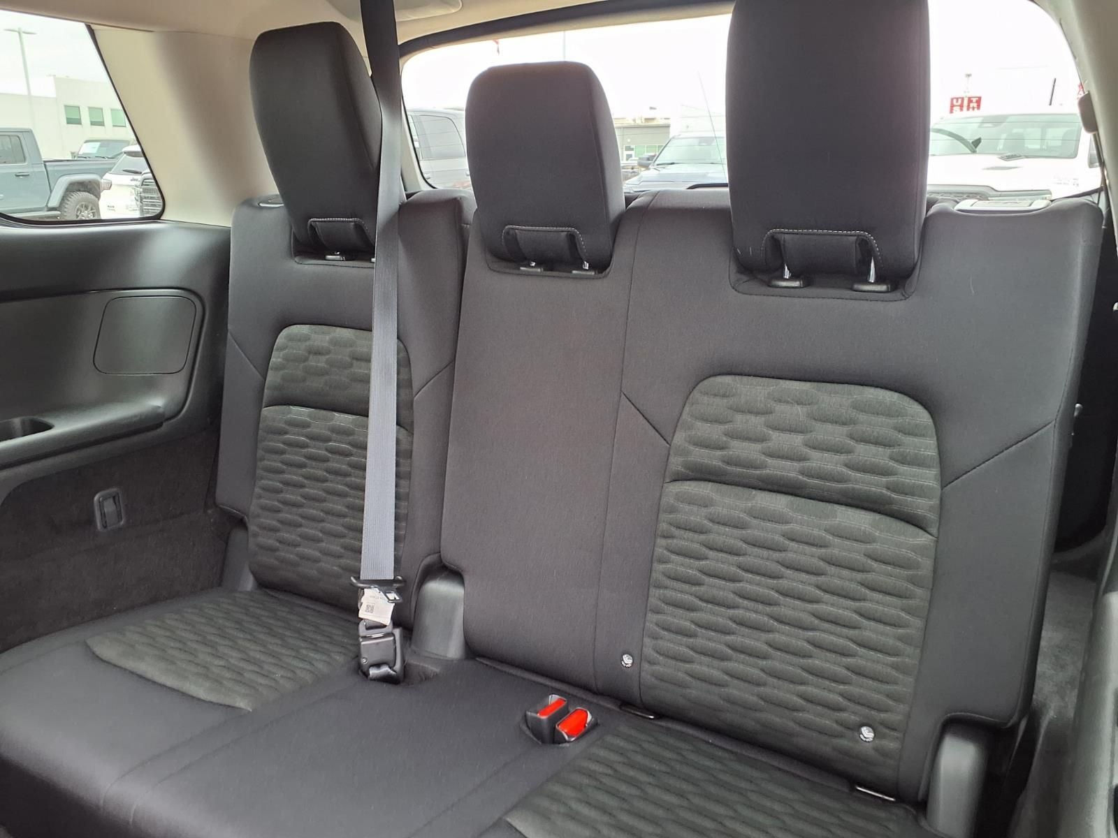 2025 Nissan Pathfinder SV 4WD