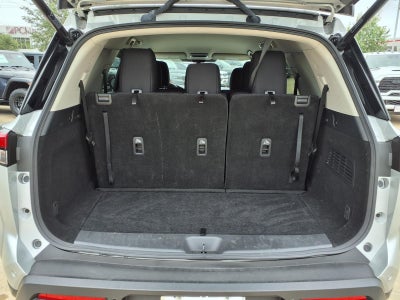 2025 Nissan Pathfinder SV 4WD