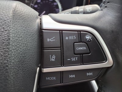 2024 Toyota Highlander LE PCS/LCA/LTA