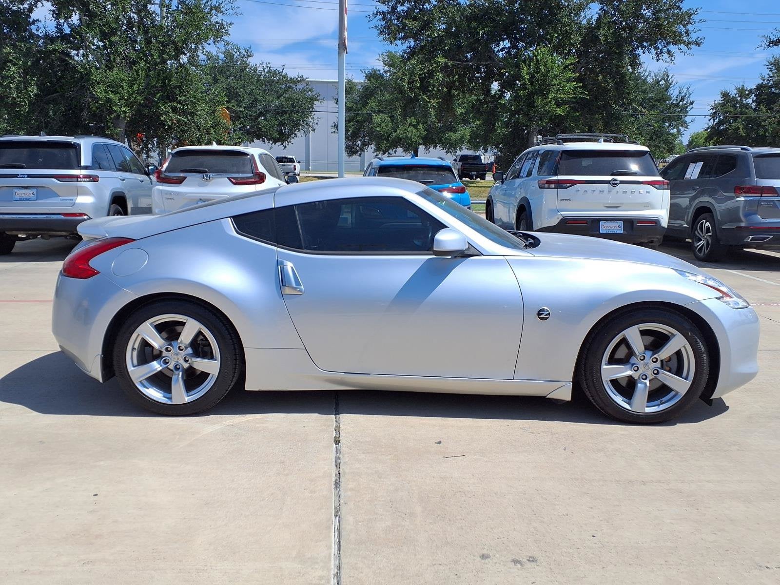 2011 Nissan 370Z Base COUPE