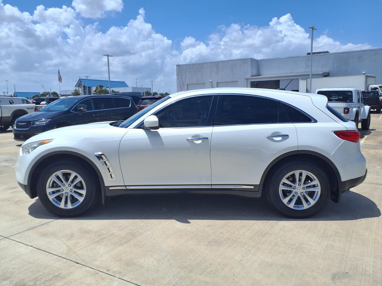 2011 INFINITI FX35 Base BOSE AUDIO & LITERATURE KIT