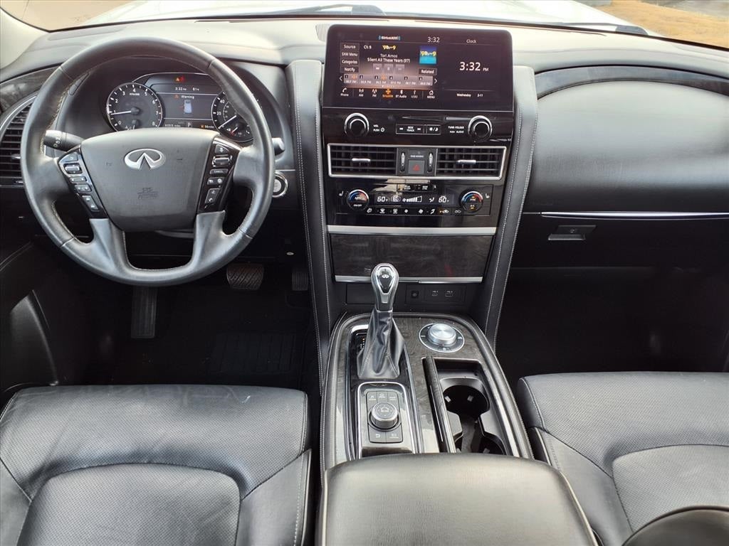 2023 INFINITI QX80 LUXE