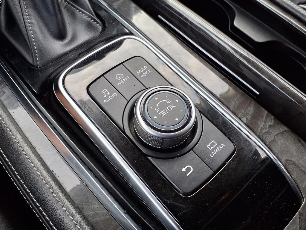 2023 INFINITI QX80 LUXE