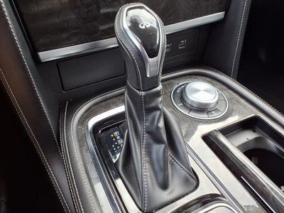 2023 INFINITI QX80 LUXE