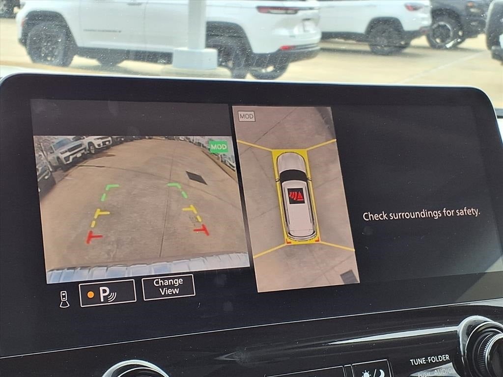 2023 INFINITI QX80 LUXE